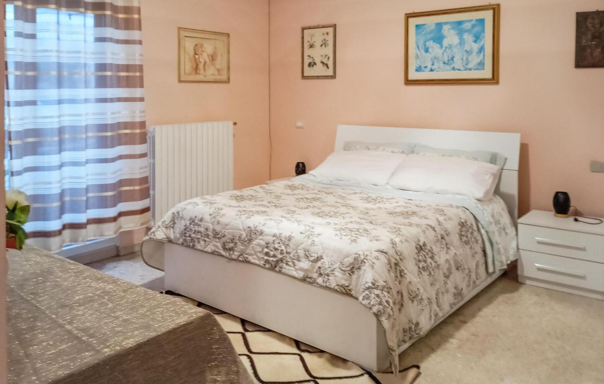 Gorgeous Apartment In Marina Di Santangelo Silvi Marina Ngoại thất bức ảnh